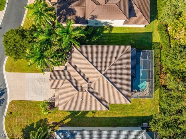 Building Photo - 8250 Sumner Ave