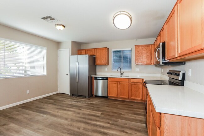 Building Photo - 2297 W Camp River Rd