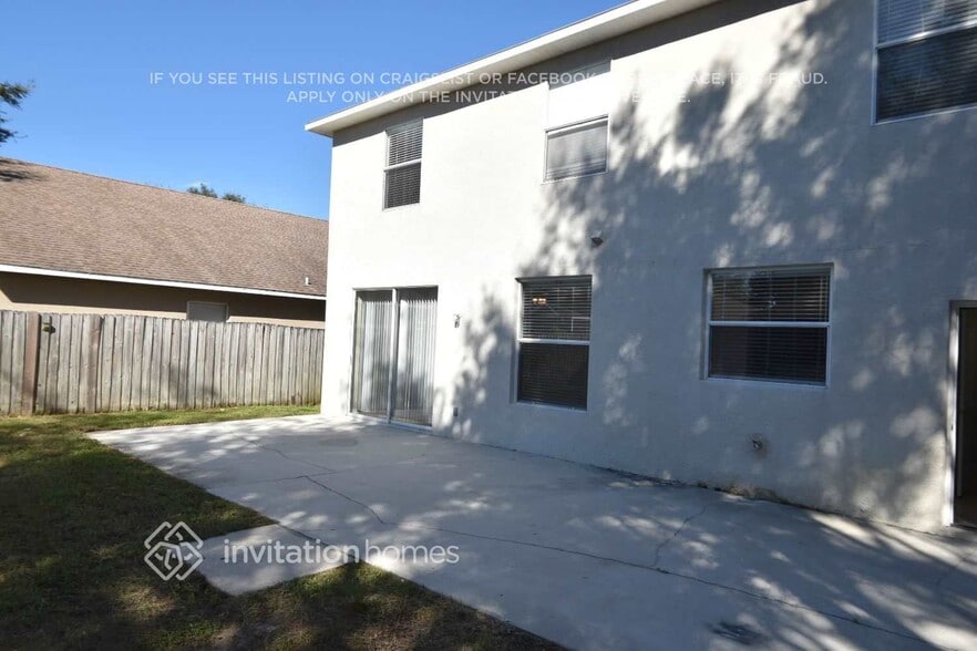 Building Photo - 9712 Laurel Ledge Dr