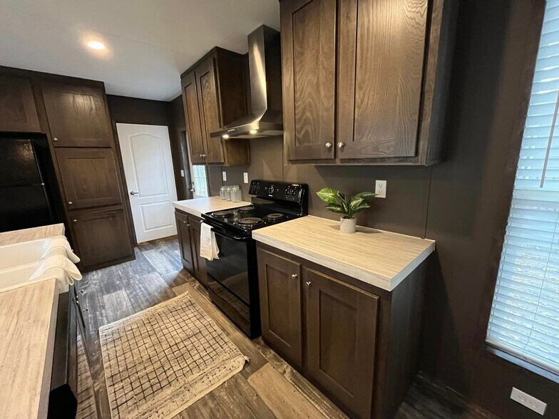 Building Photo - 126 Peggy St