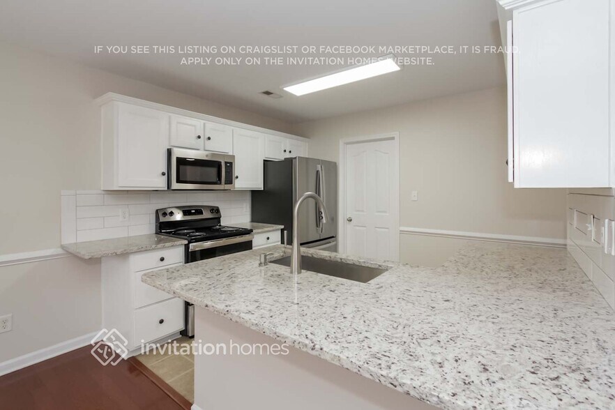 Building Photo - 9450 Macquarie Ln