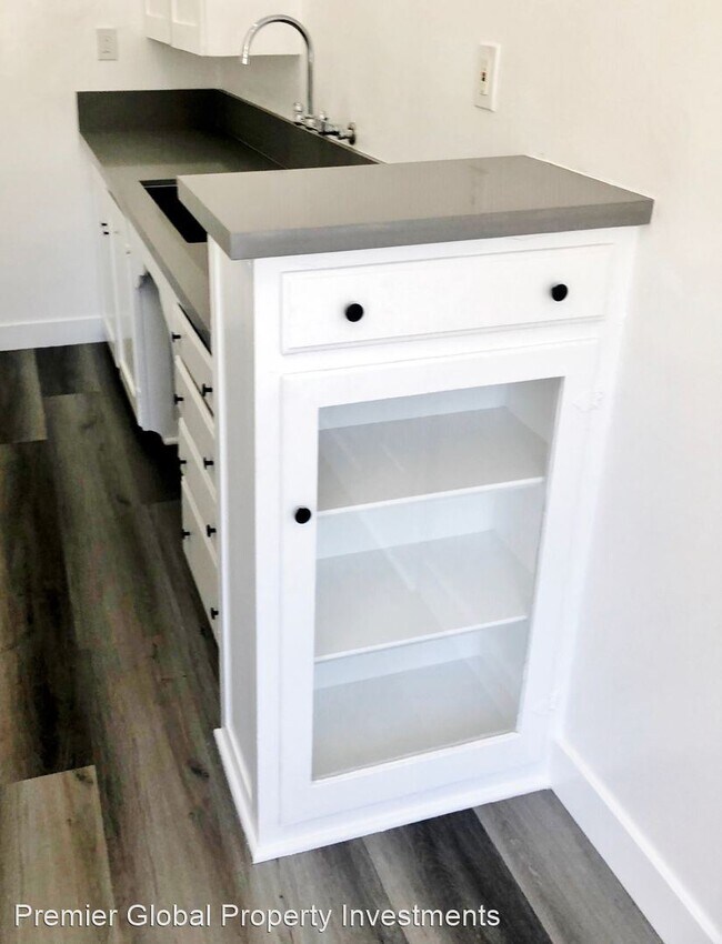 Building Photo - 2135 Fair Park Ave