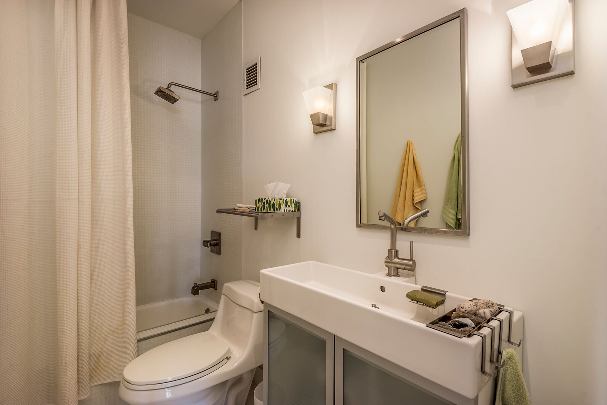 Building Photo - 1400 Kenesaw Ave