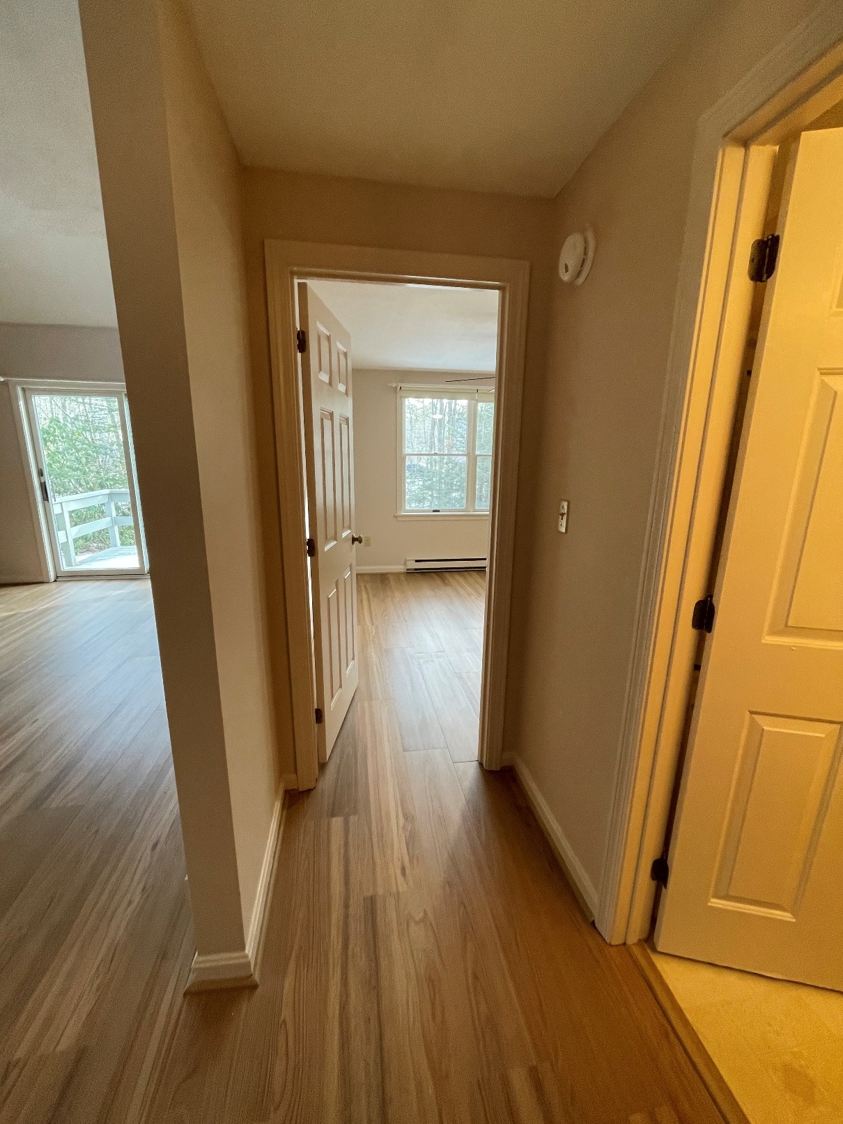 Building Photo - 2 Chickadee Ln