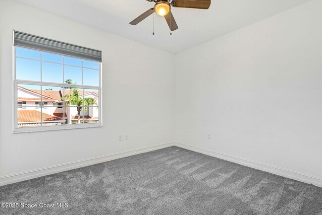 Building Photo - 1475 Isabella Dr