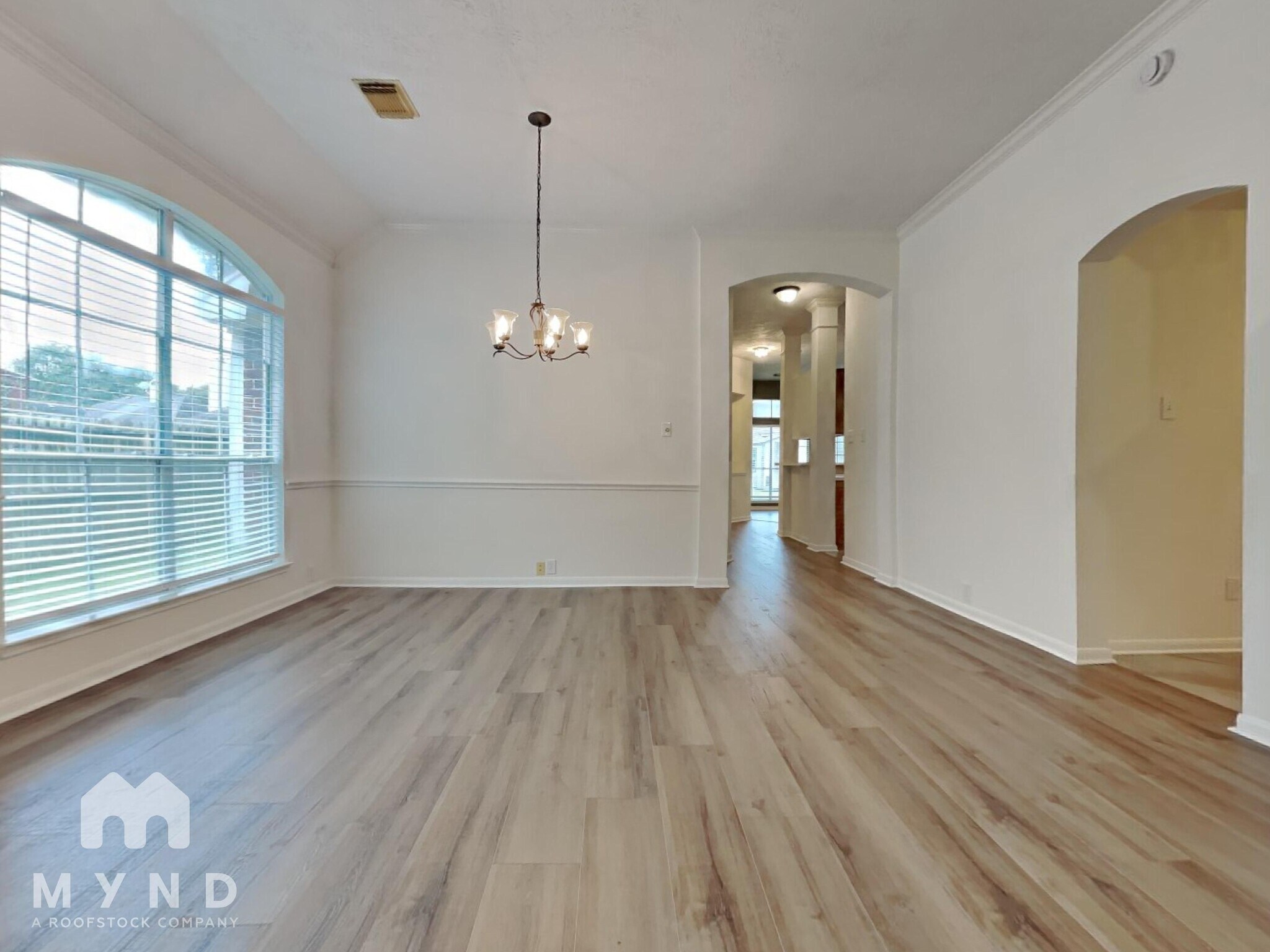 Building Photo - 4606 Sunrise Dr