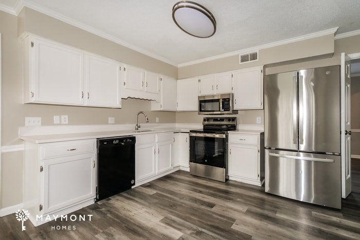 Building Photo - 7409 Woodshire Rd