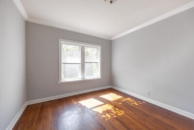 Building Photo - 2446 N Hamlin Ave