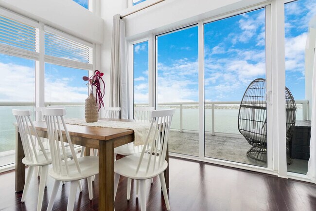 Building Photo - 7939 East Dr