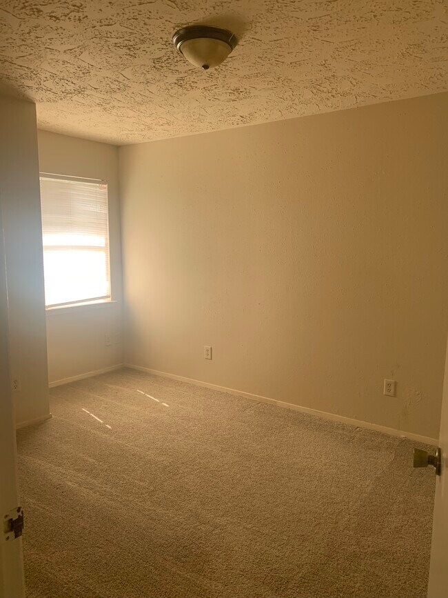 Building Photo - 16347 Sky Blue Ln