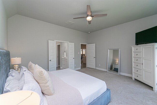 Building Photo - 546 Cedar Harbor Ct