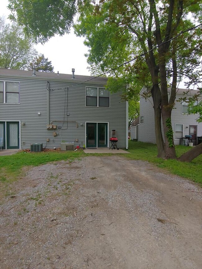 Building Photo - 634 Arkansas St