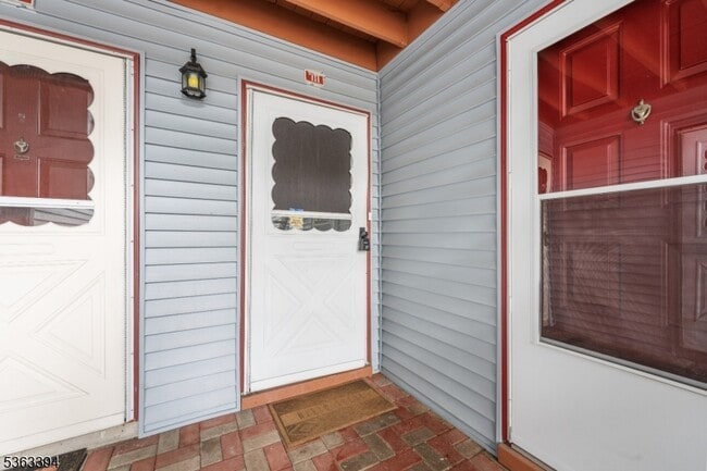 Building Photo - 111 Aimwick Ct