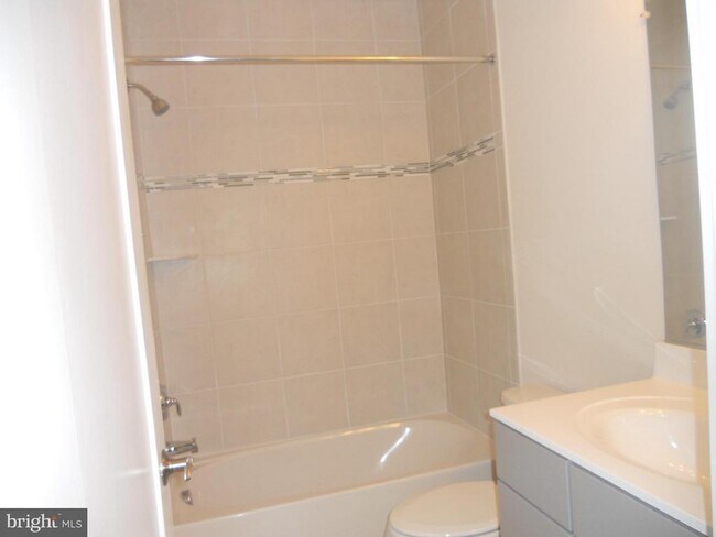 Building Photo - 20571 Milbridge Ter
