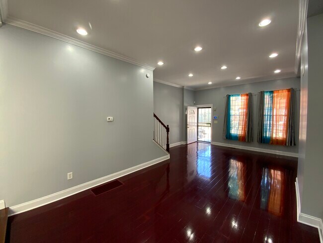 Building Photo - 2207 N 18th St