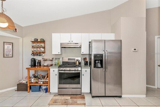 Building Photo - 4382 Sunburst Ave