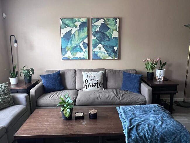 Building Photo - 2681 Tess Cir