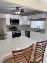 Building Photo - 2217 Discovery Cir W
