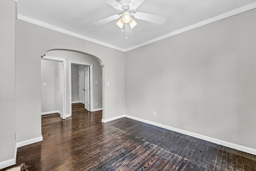 Bonus second living room upstairs! - 844 E 37th St