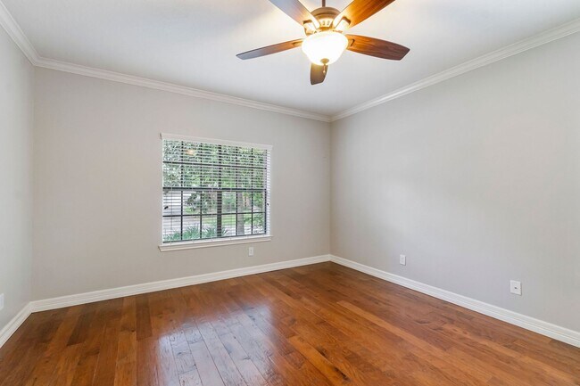 Building Photo - 31 N Duskwood Pl