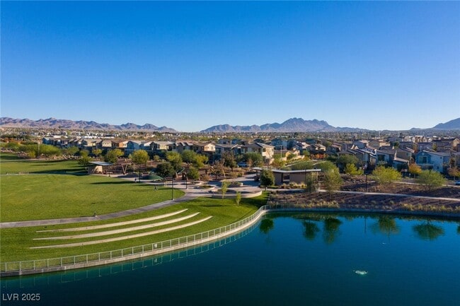 Building Photo - 832 Canonbury St