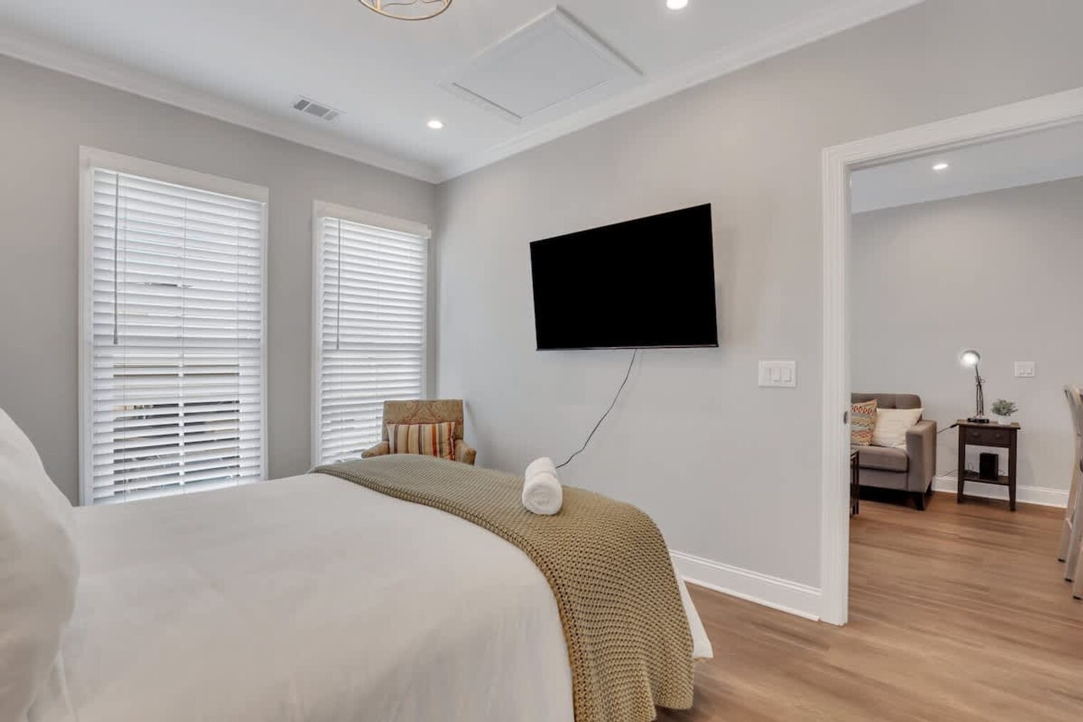 Building Photo - 306 W Gaston St