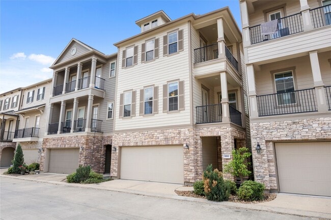 Building Photo - 8911 Wind Springs Dr