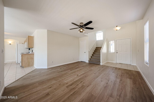 Building Photo - 7315 W Fleetwood Ln