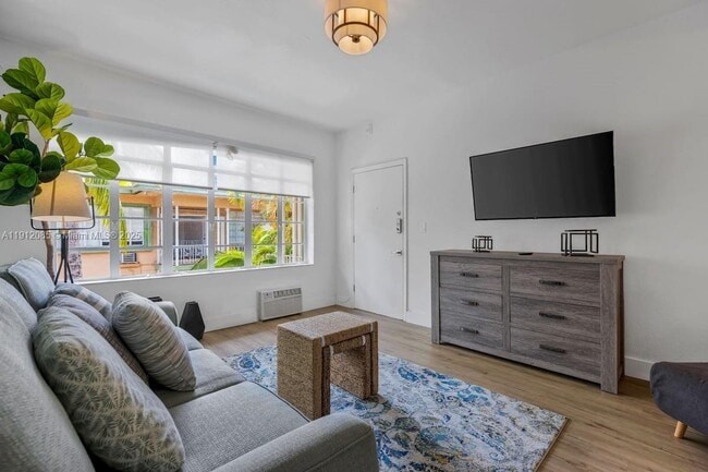 Building Photo - 301 86th St