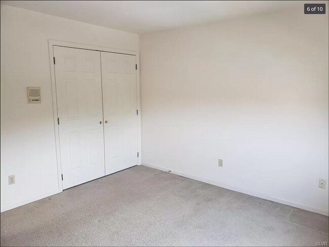 Closet - 938 Cold Spring Rd