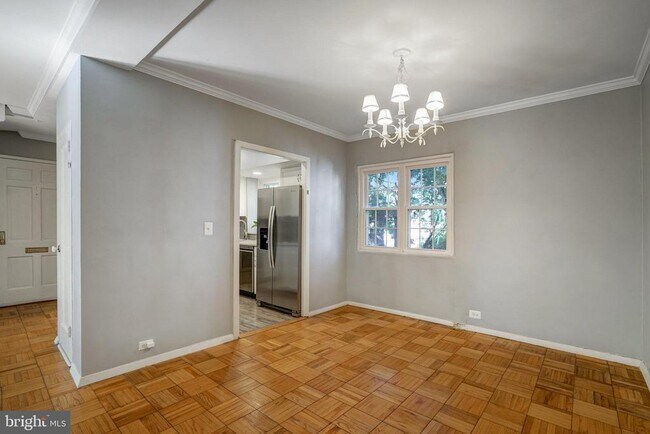 Building Photo - 3239 Gunston Rd