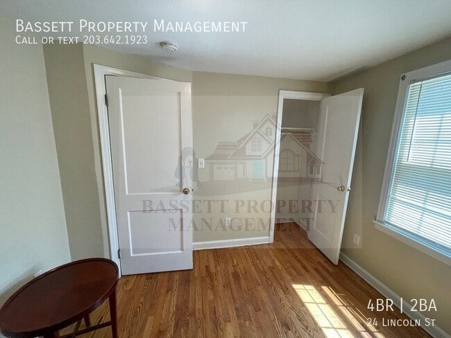 Building Photo - 24 Lincoln St