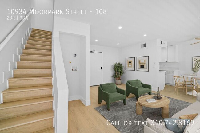 Building Photo - 10934 Moorpark St