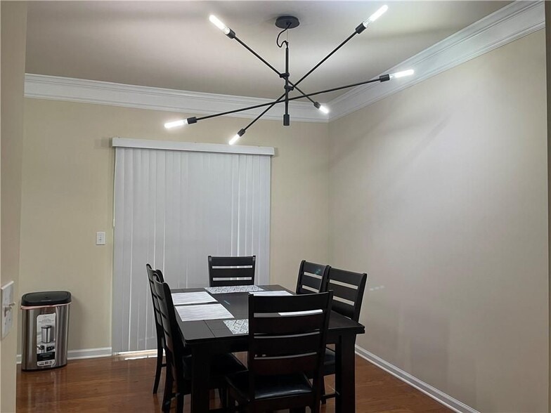 Building Photo - 2167 Meadow Peak Rd