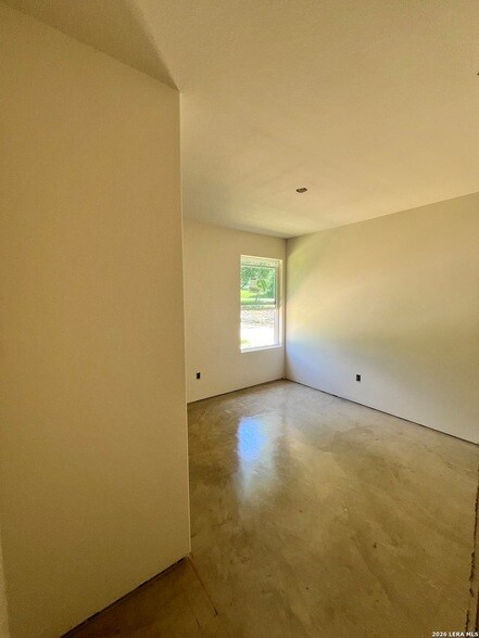 Building Photo - 478 Valley View St