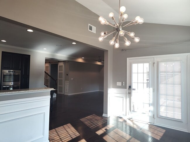 Building Photo - Georgeous 3 bedroom, 2.5 bathroom home located in the Stafford at Longtree community!