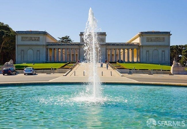 Building Photo - 120 21st Ave