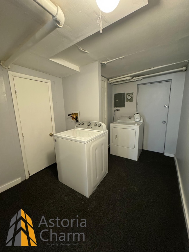 Building Photo - 2BD/1.5BA TOWNHOME IN BALTIMORE CITY