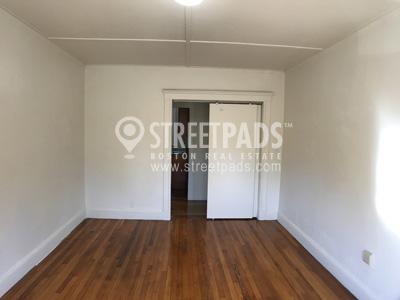 Building Photo - 1 bedroom in Boston MA 02215