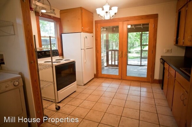 Building Photo - 2 br, 1 bath House - 100 Goldston Ave