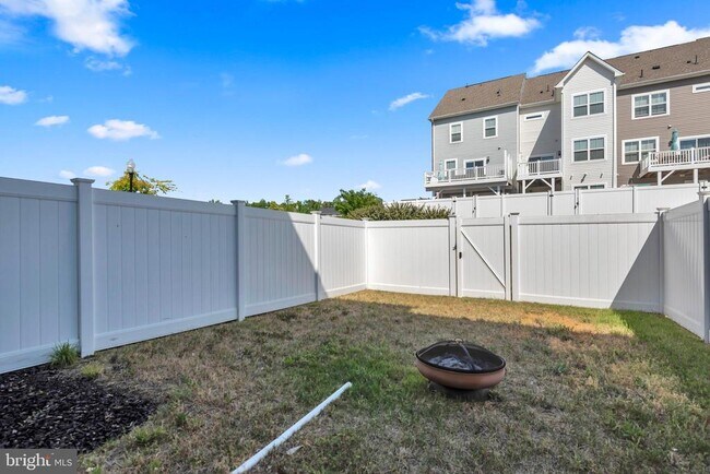 Building Photo - 5754 Frederick Douglas Pl