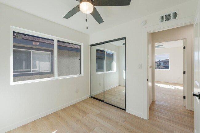 Building Photo - 1239 W Rosecrans Ave