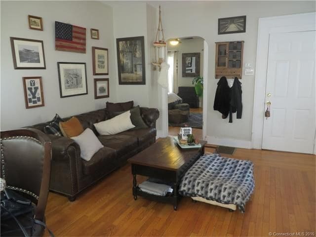 Building Photo - 12 Brown St