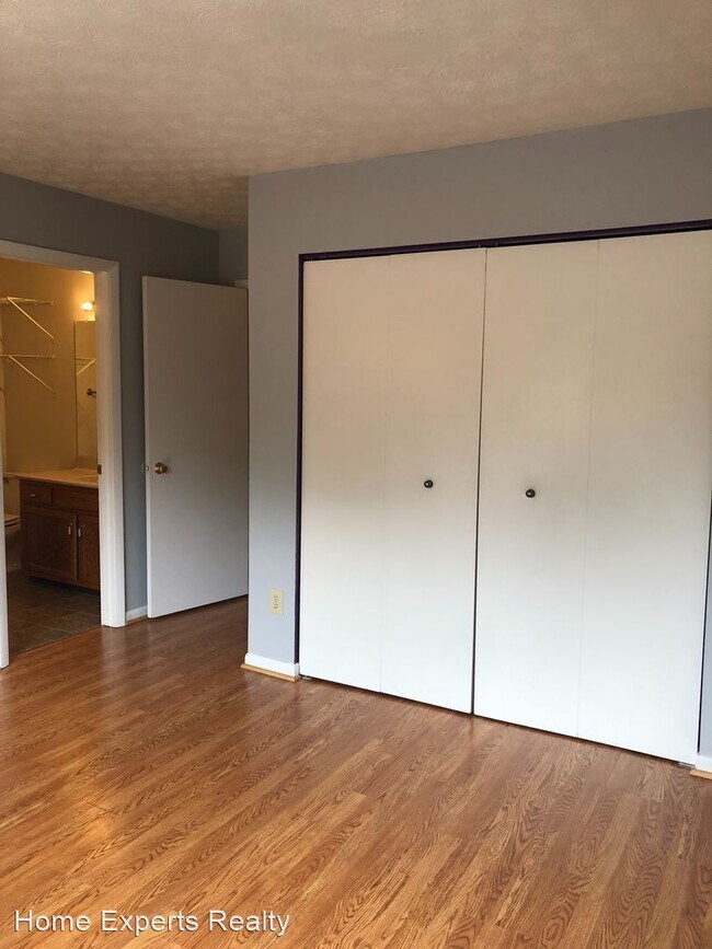 Building Photo - 3 br, 3.5 bath House - 9330 Hunters Creek Dr