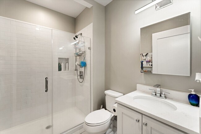 Building Photo - 1457 Tremont St