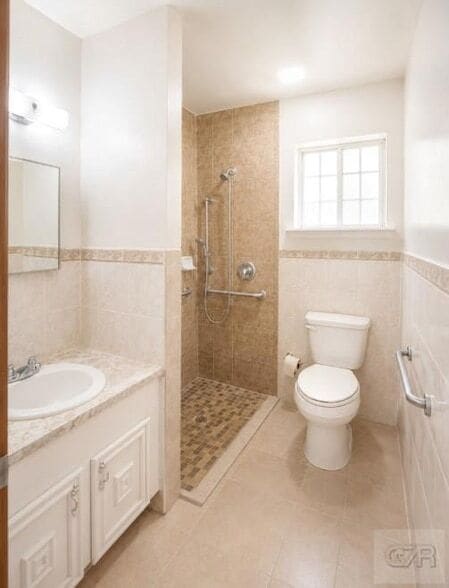 Building Photo - 138 Midway Dr