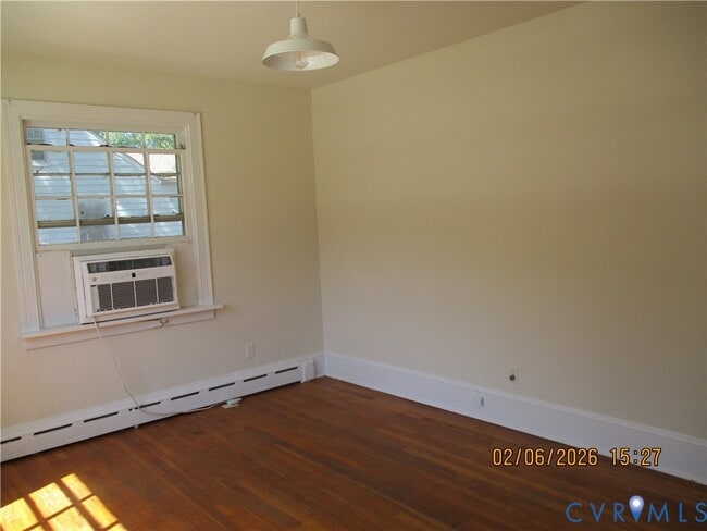 Building Photo - 403 Maple St