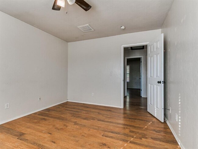 Building Photo - 4705 Tinker Rd