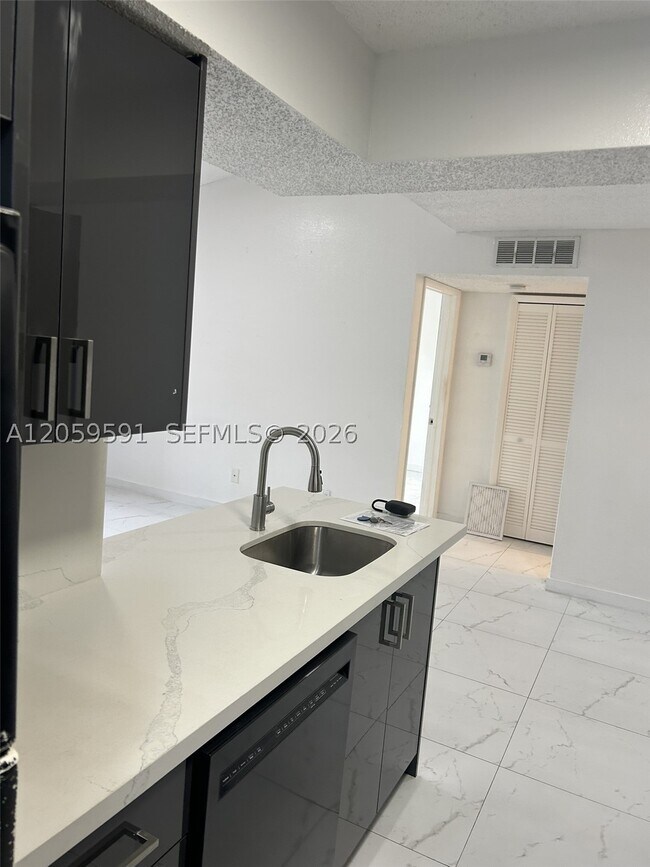 Building Photo - 15051 SW 103rd Ln