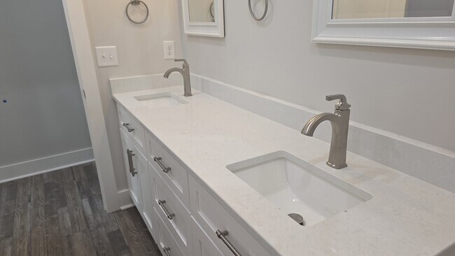 Building Photo - 3931 Taylors Store Rd